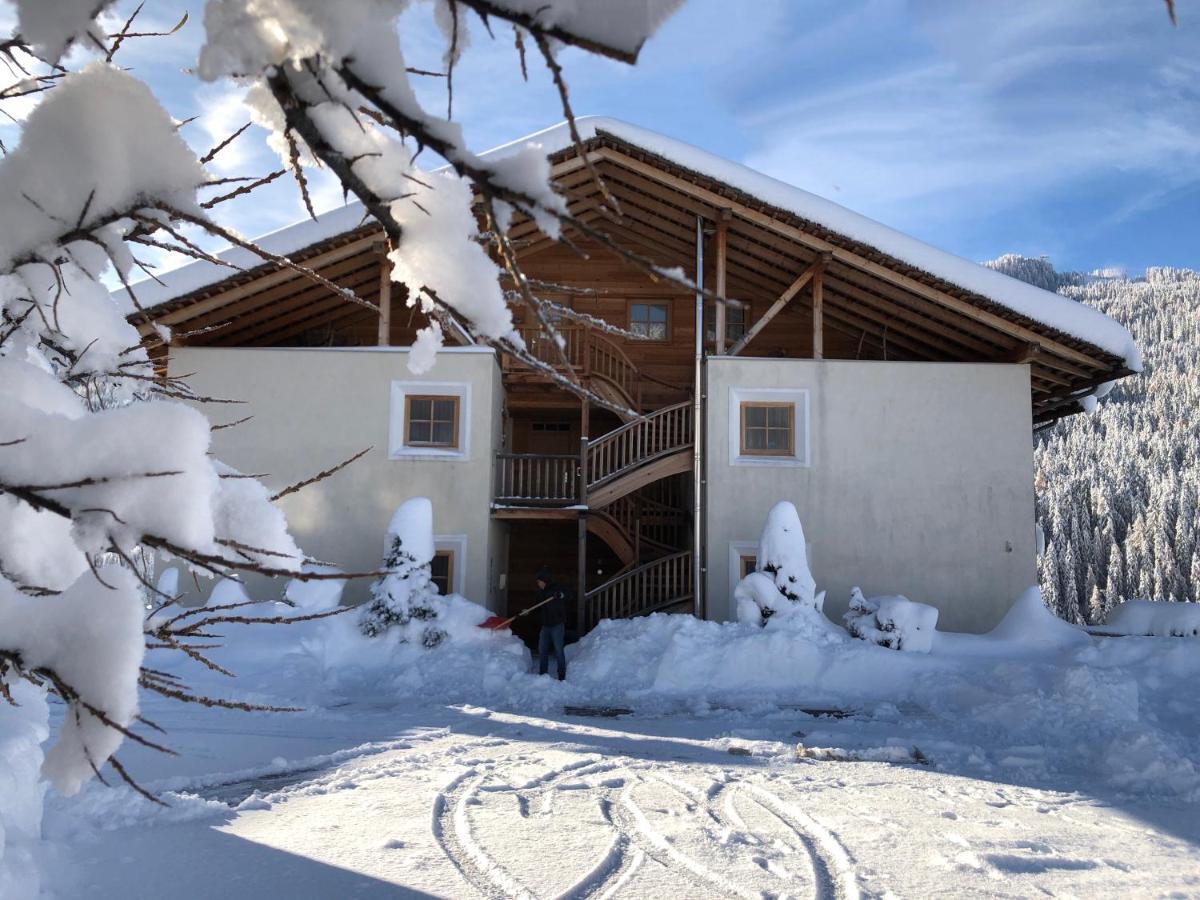 Apartments Serghela San Cassiano  Eksteriør bilde
